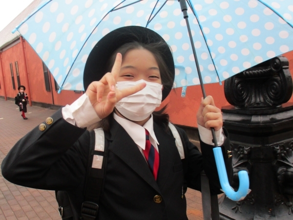 今日も元気に登校!