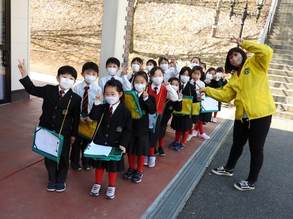 03DSCN5778見学列.JPG