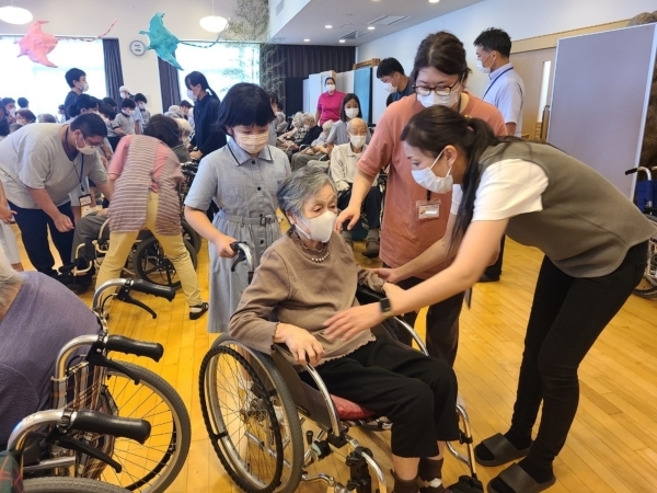 LINE_ALBUM_202407054年生ケアステーション_240705_2_0.jpg
