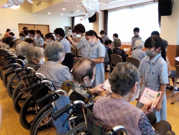 LINE_ALBUM_202407054年生ケアステーション_240705_1.jpg