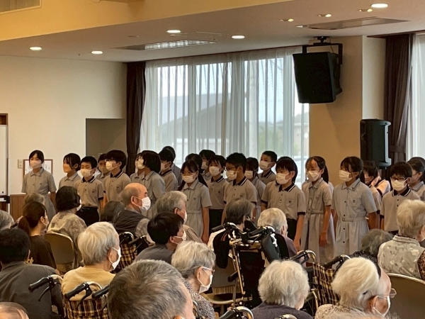 10  2025.7.3  LINE_ALBUM_4年ケアステーション訪問_250703_4.jpg