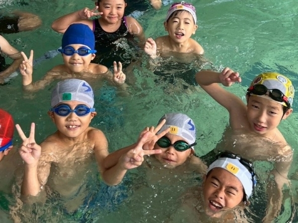 20251010-9LINE_ALBUM_２年生プール①_251010_3.jpg
