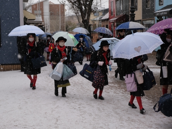 銀世界からの幕開け