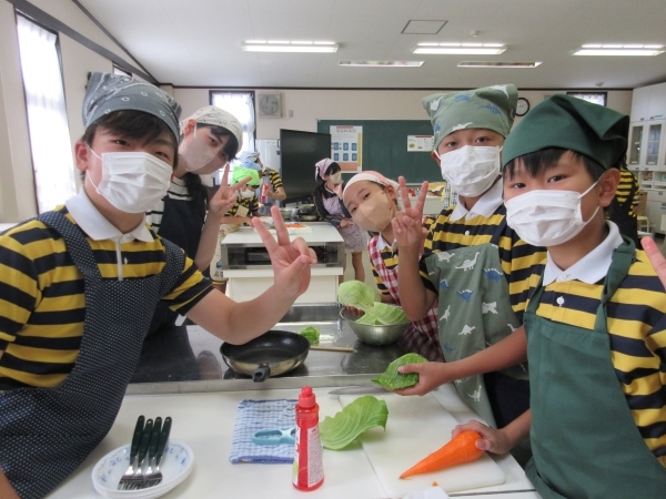 ドキドキ！野菜炒め作り